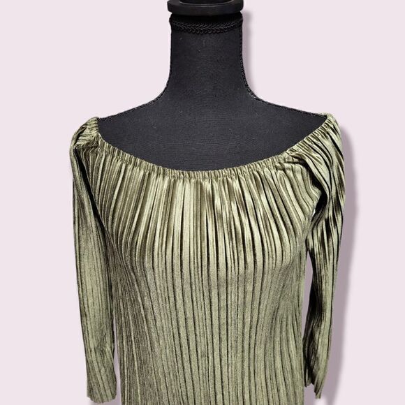 Romeo & Juliet | Blouse or Mini-Dress | Various Sizes - Picture 3 of 7